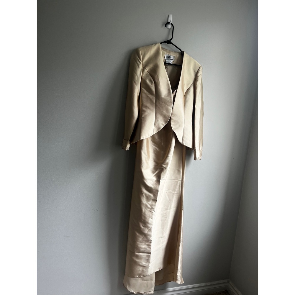 Avanti Designs Champagne 100% Silk Beaded Gown & Bolero Jacket Set Size 8 NWT‎